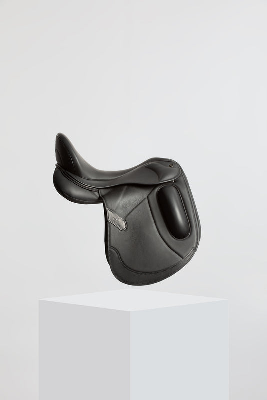 D7 Dressage saddle